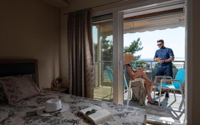 Sunset Studios - New Suites with Seaview & Back Side Apartements