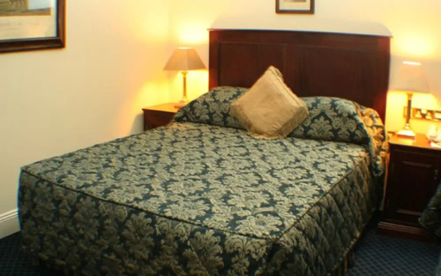 Maudlins House Hotel