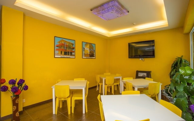 OYO 44037 King Park Hotel