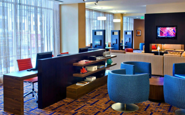 Courtyard by Marriott Newark Downtown