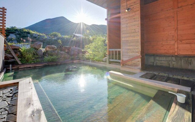 Niseko Goshiki Onsen Ryokan