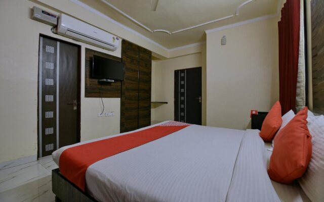 Collection O 3457 Hotel Sky Heights