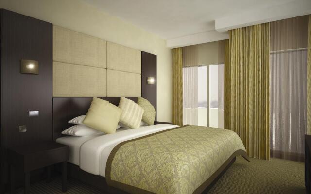 Mövenpick Jumeirah Lakes Towers Hotel