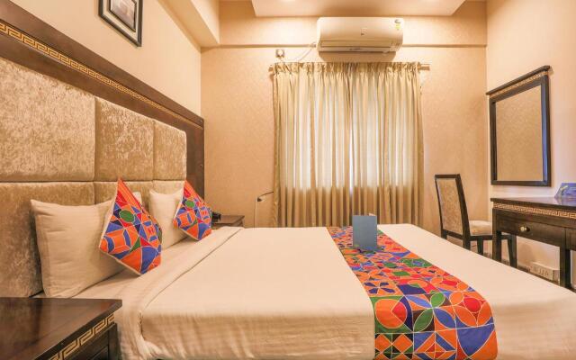 Fabhotel Frazer Suites