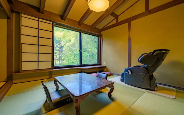 Shigakogen Milky Hot Spring Keikokunoyu