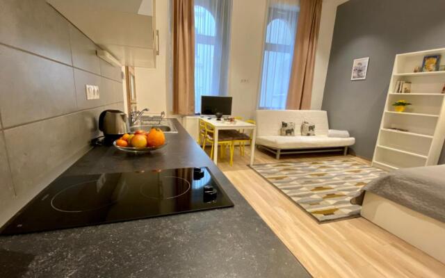 Gracia Apartment House