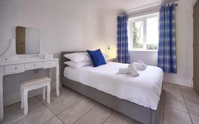 Newlands Farm Stables