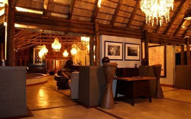 Royal Chundu River Lodge