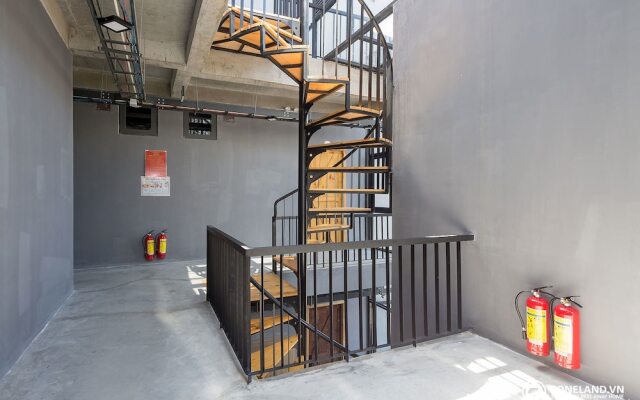 Tropical Forest Hostel & Apartments