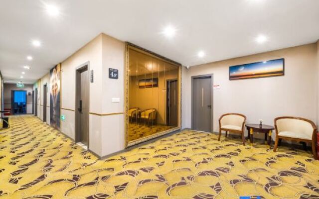 Yanghang Jinding Hotel (Chongqing Changshou Passenger Terminal )