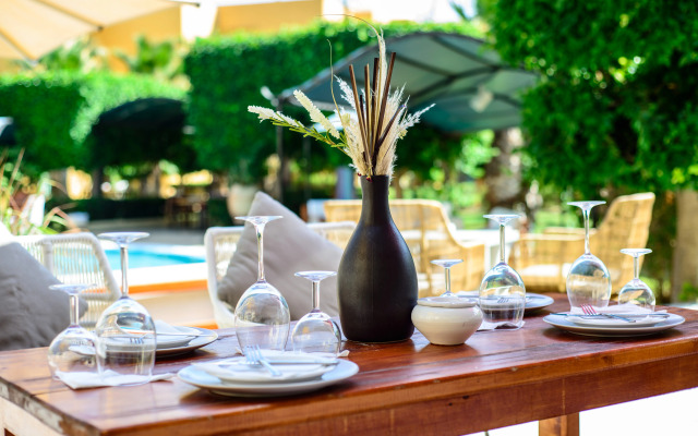 Suites hotel les charmilles & spa