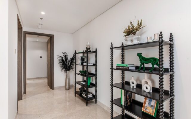 Luxe 3BR with Burj Khalifa view