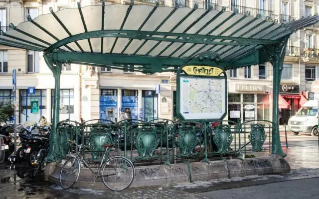 Chatelet Metro Paris Center