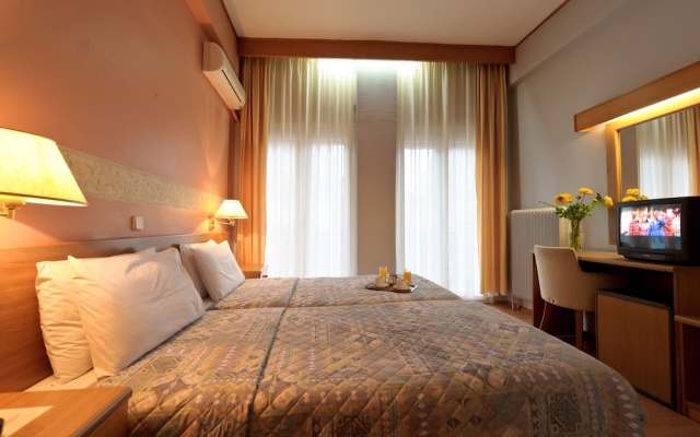 Anesis Hotel
