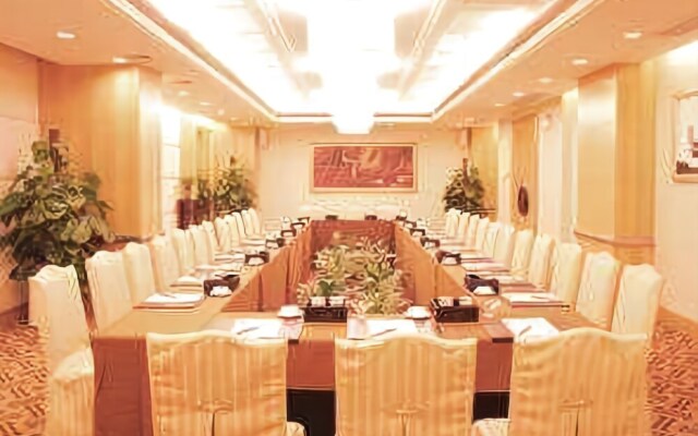 Intercity Guangzhou East Railway Station Hotel