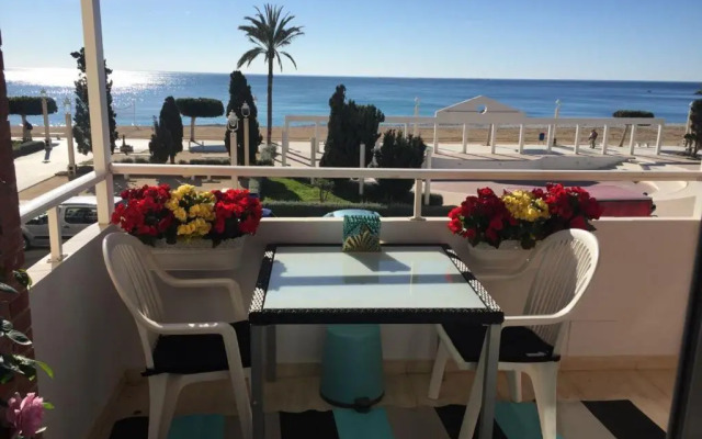 Magnífico Apartamento Junto A La Playa!