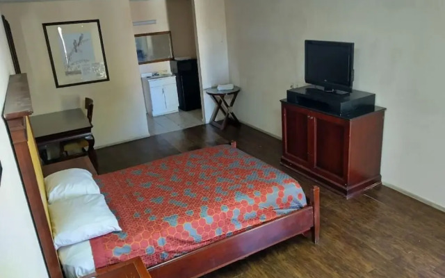 Great Western Inn & Suites - Saginaw