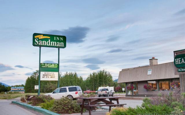 Sandman Inn McBride