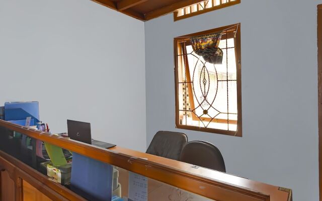 OYO 92893 Santana Residence Syariah
