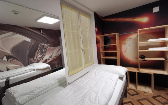 Hotel16 by Messe & Stadion Suisse in Minuten & Late Check-in