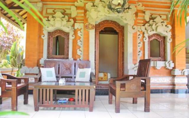 Sunarta House Home Stay