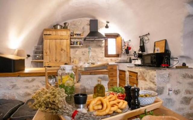 Dandy Villas Mani - Old Tower House - Fireplace - Pool
