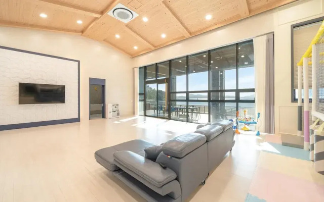 Yeosu Kinolkids Poolvilla