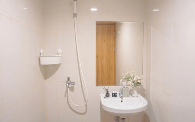 Homey Studio LRT City Jatibening Apartment