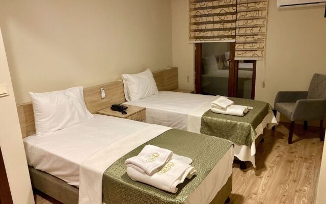 Grand Life Hotel