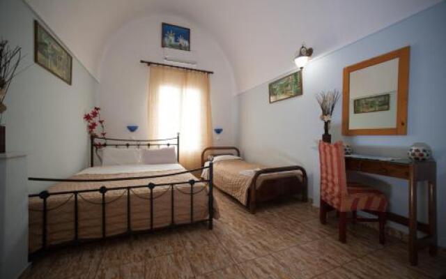 Lefteris Traditional Rooms
