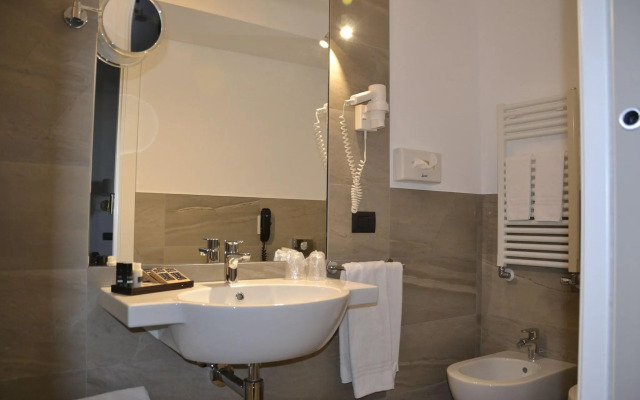 Hotel Titano