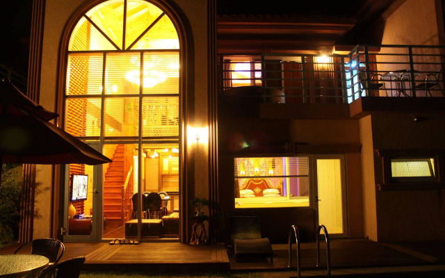 PalmValley Pool Villa Resort