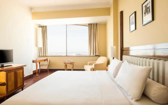 Ibis Mangga Dua & Apartments