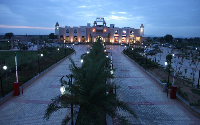 The Lal Vilas Hotel & Resort