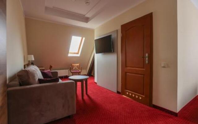 Hotel Restauracja Karkonosze