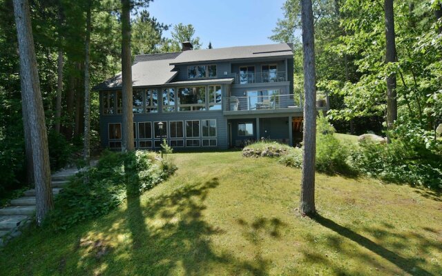 Serenity On Lake Owen 5 Bedroom Hotel Room by Redawning