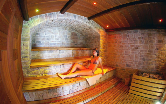 Chaberton Lodge & SPA