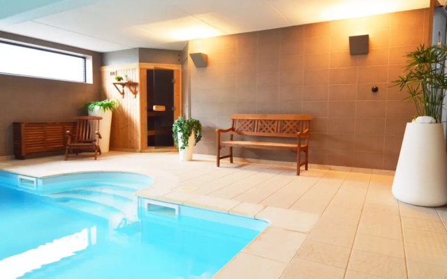 Luxurious Holiday Home in Profondeville Ardennes