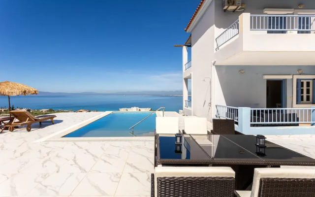 Modern Seaview Nest With Pool Panoramic Views