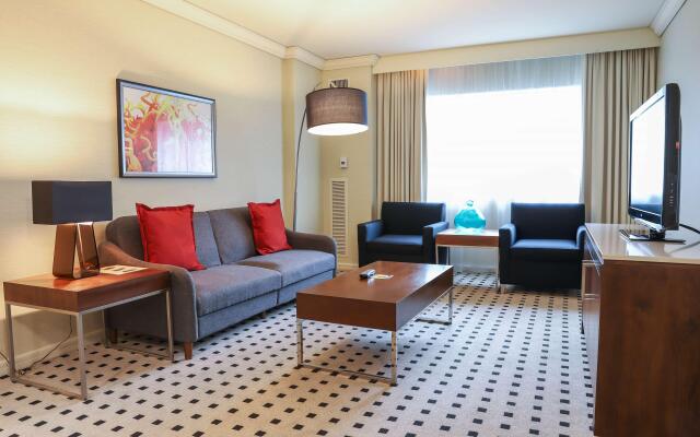 Radisson Plaza Hotel & Suites Kalamazoo