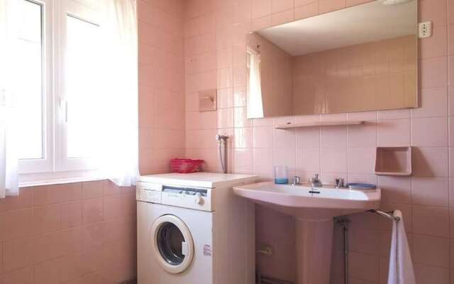 Apartment - 3 Bedrooms with WiFi - 106763