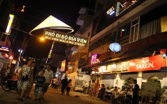 Sao Nam Hotel - Bui Vien Walking Street