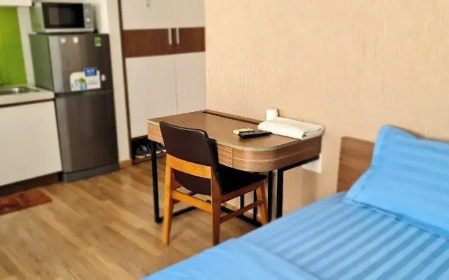 Spring Light Apartment