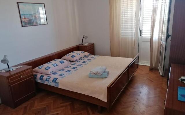 Apartments Marija1- close to center