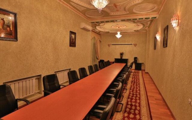 Almaz Guest House