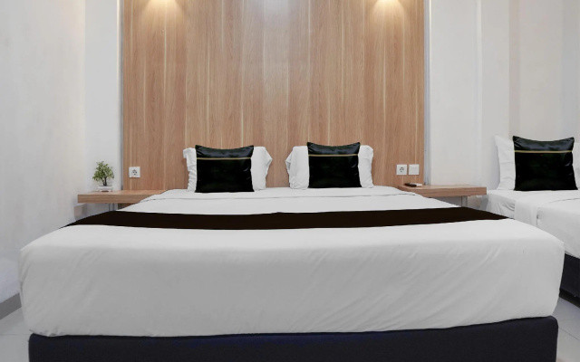 Polamas Residence – Guest Rooms – Padang