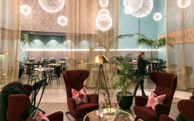 Отель Naumi Auckland Airport