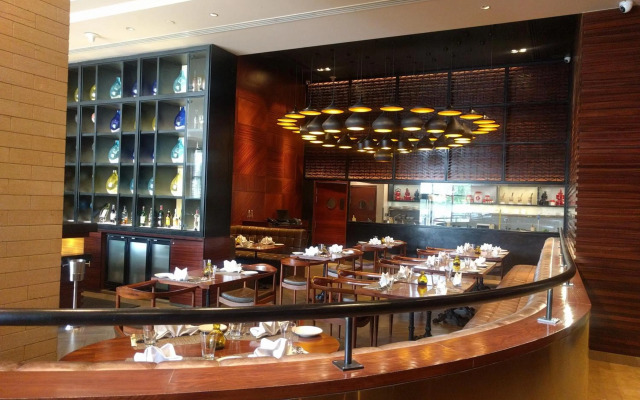 Lemon Tree Premier City Center Gurugram
