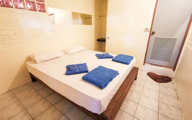 Jaya Hostel & Guesthouse