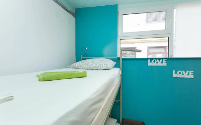Roundabout Hostel - hostel